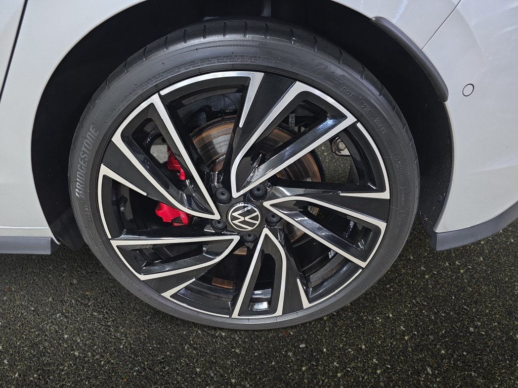 Used 2023 Volkswagen GTI Autobahn FWD image 31