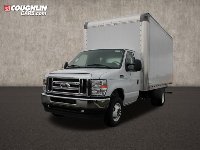 New 2025 Ford E-350 and Econoline 350 Super Duty w/ Power Equipment Group image 2