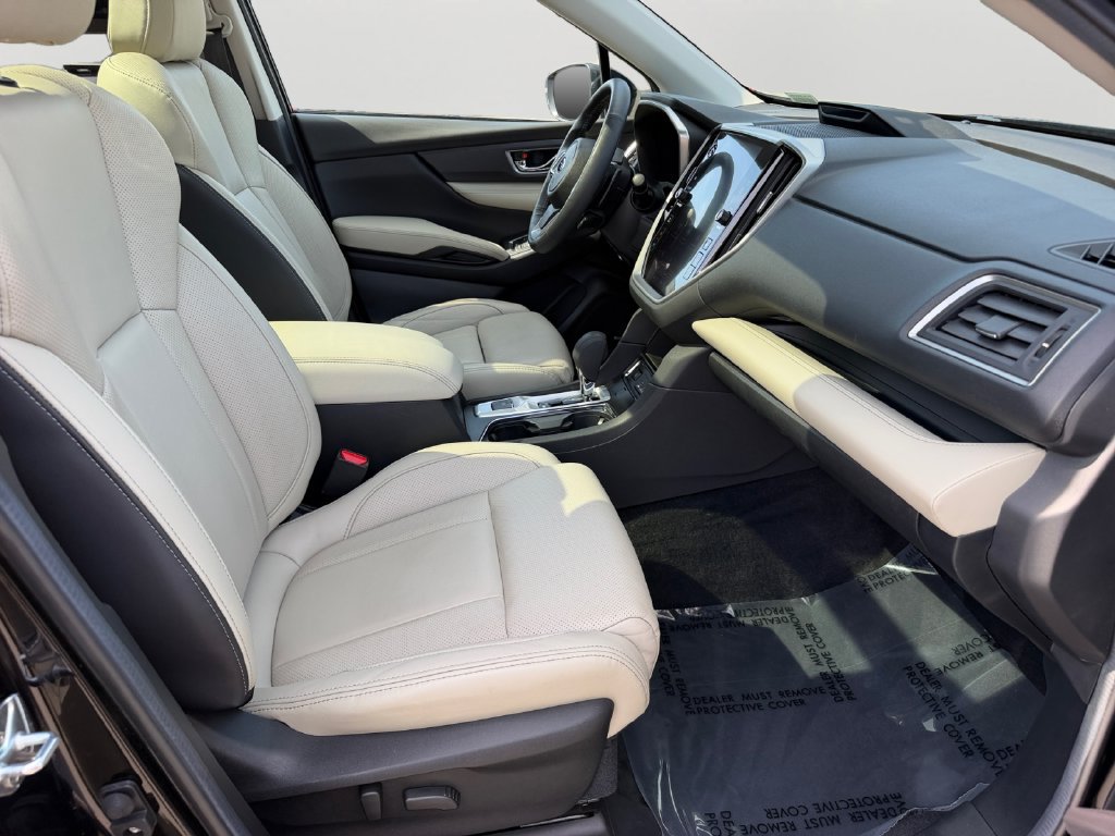 Used 2024 Subaru Ascent Limited w/ Technology Package AWD/4WD image 8