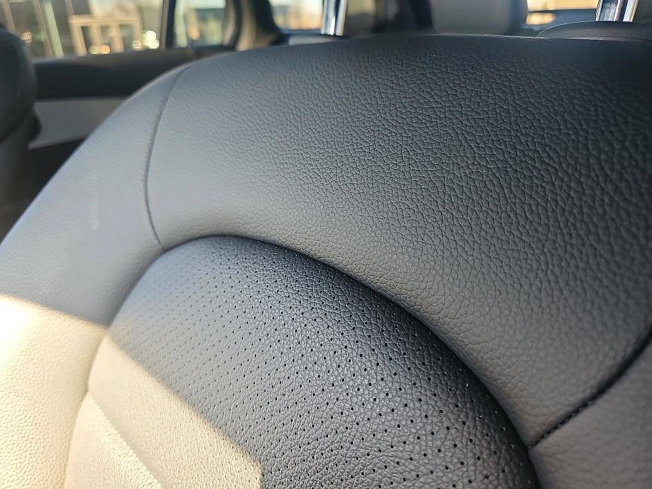 Used 2022 Mercedes-Benz GLC 300 image 13