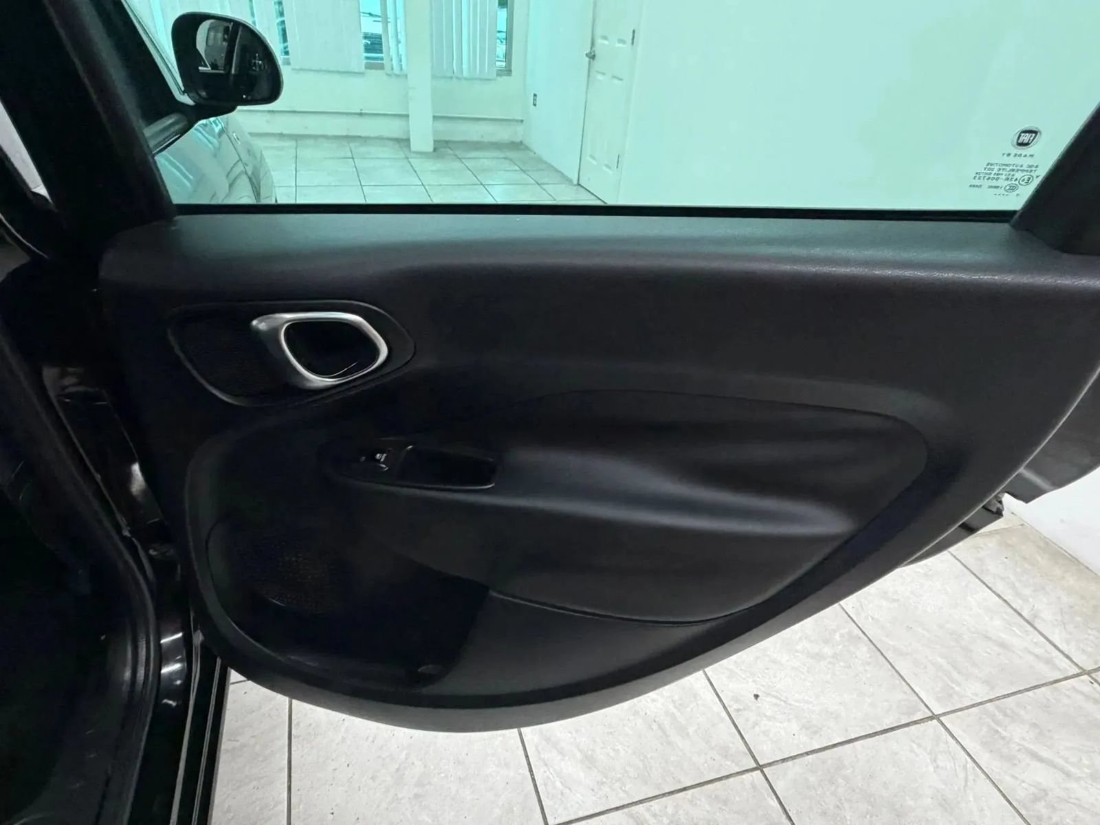 Used 2018 FIAT 500L Lounge FWD image 18