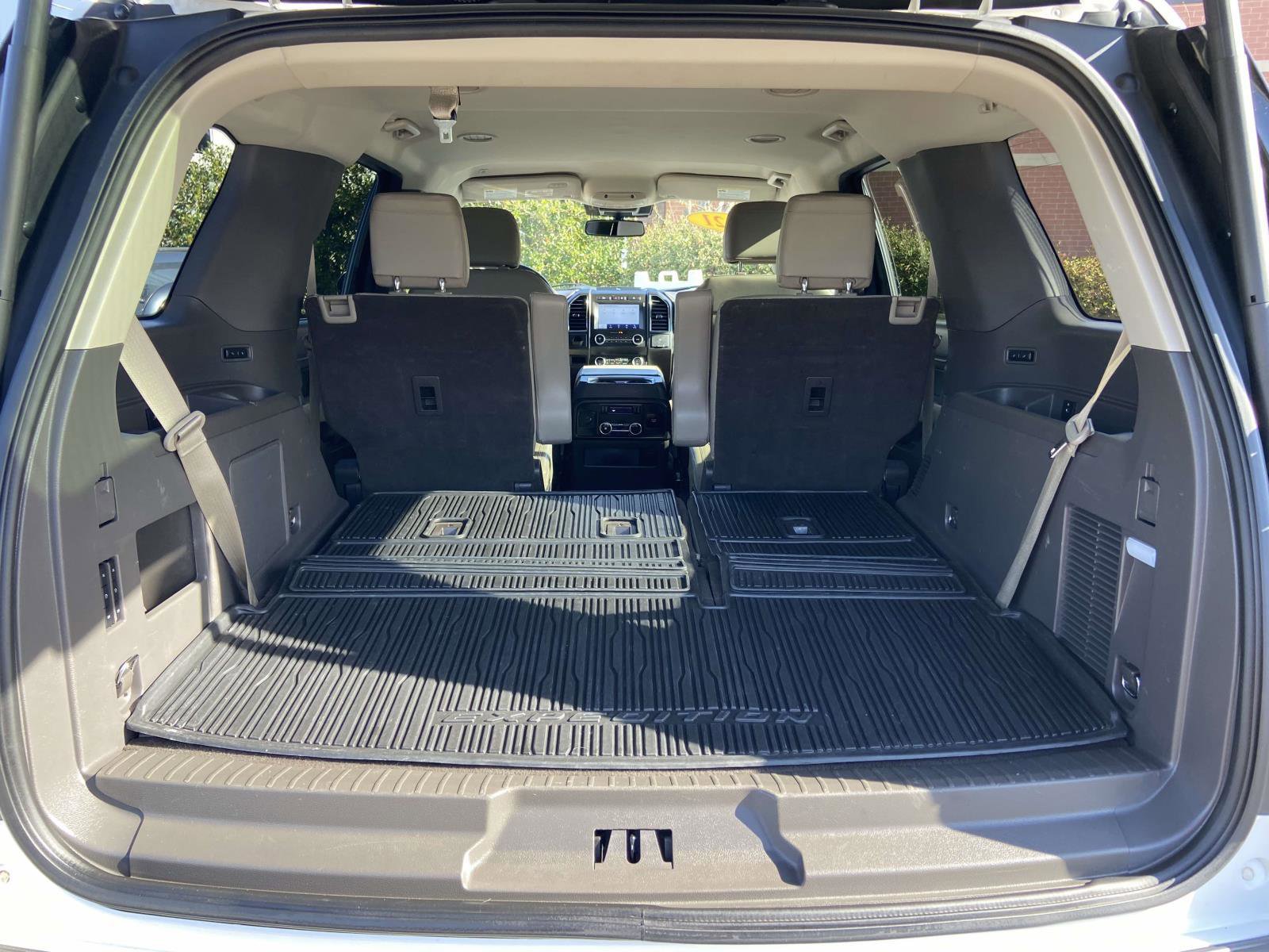 Used 2021 Ford Expedition Limited w/ Cargo Package image 30