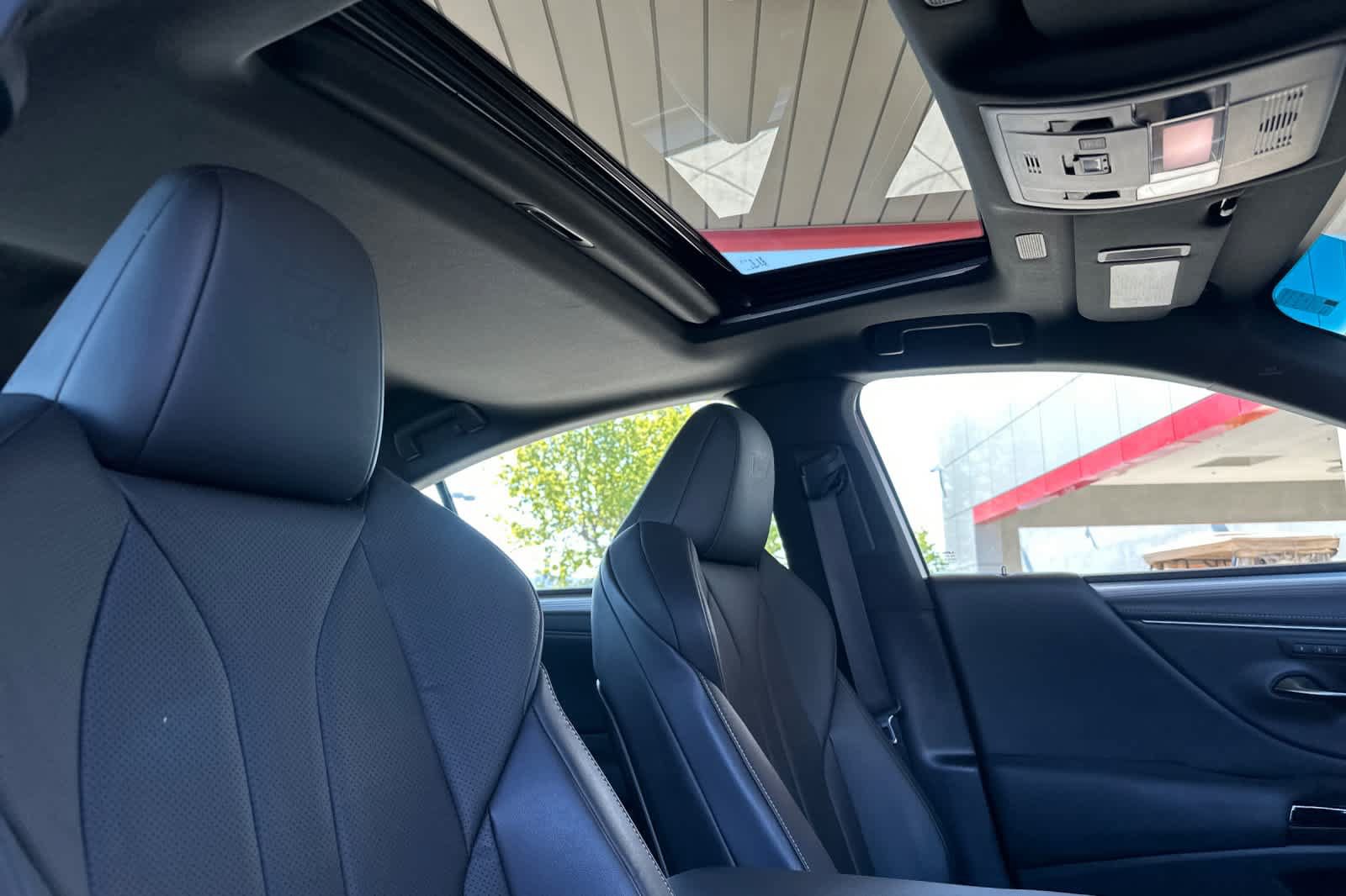 Certified 2023 Lexus ES 350 F Sport w/ Accessory Package (Z1) FWD image 17