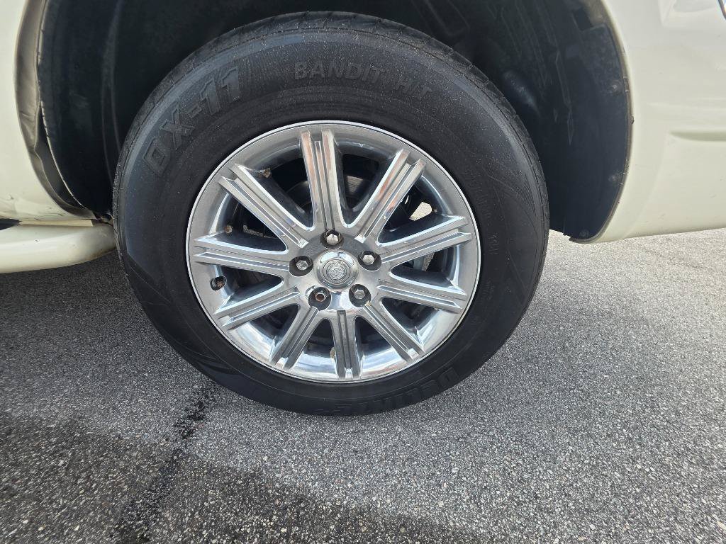 Used 2009 Chrysler Aspen Limited RWD image 20