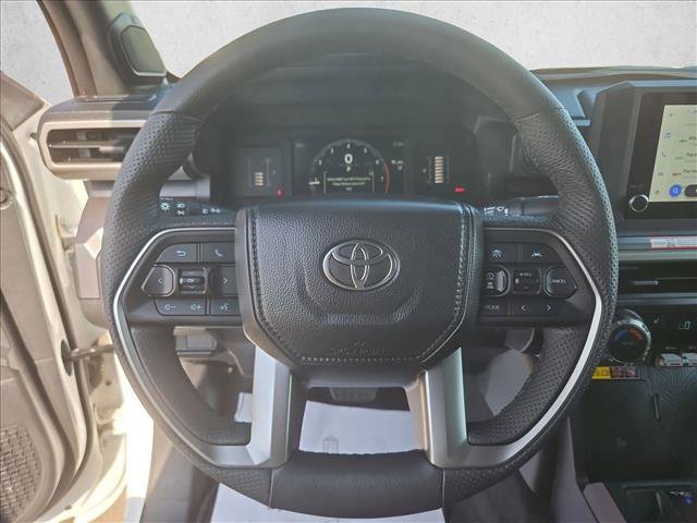 Used 2025 Toyota Tacoma SR5 AWD/4WD image 13