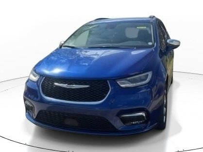 Used 2021 Chrysler Pacifica Limited AWD/4WD image 4