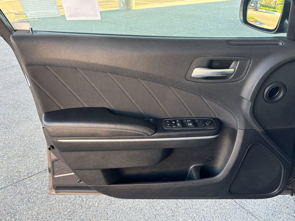Used 2020 Dodge Charger SXT image 24