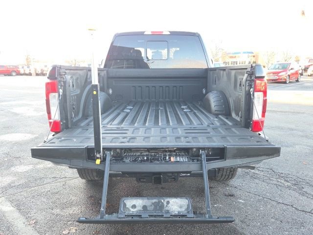 Used 2017 Ford F250 XLT w/ XLT Premium Package image 8