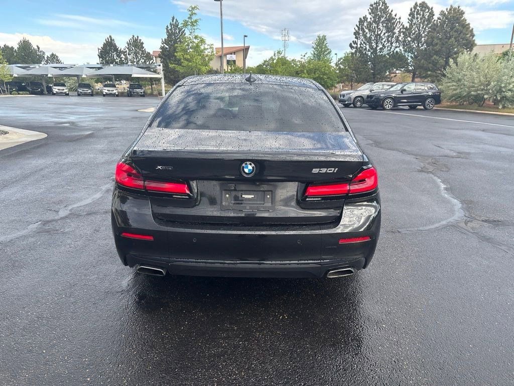 Used 2023 BMW 530i xDrive w/ Convenience Package AWD/4WD image 4