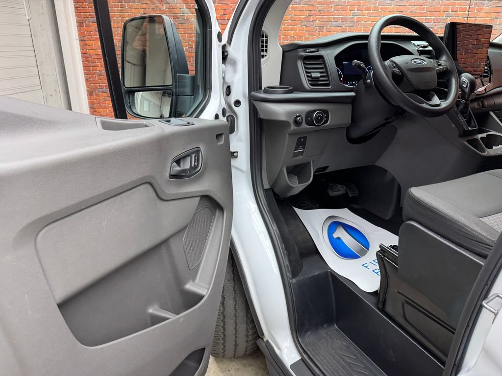 Used 2024 Ford Transit 350 XLT RWD image 9