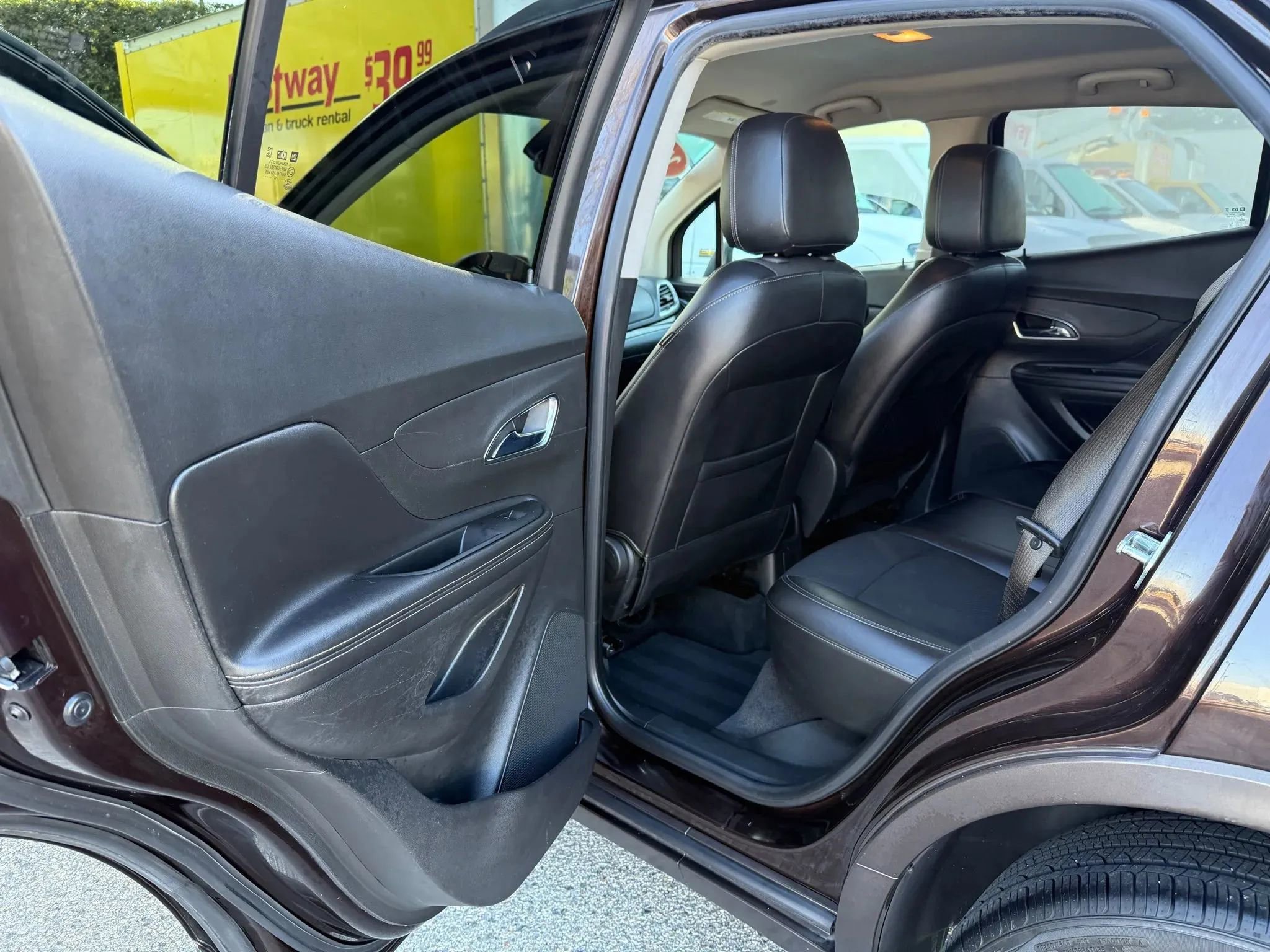 Used 2014 Buick Encore FWD image 16