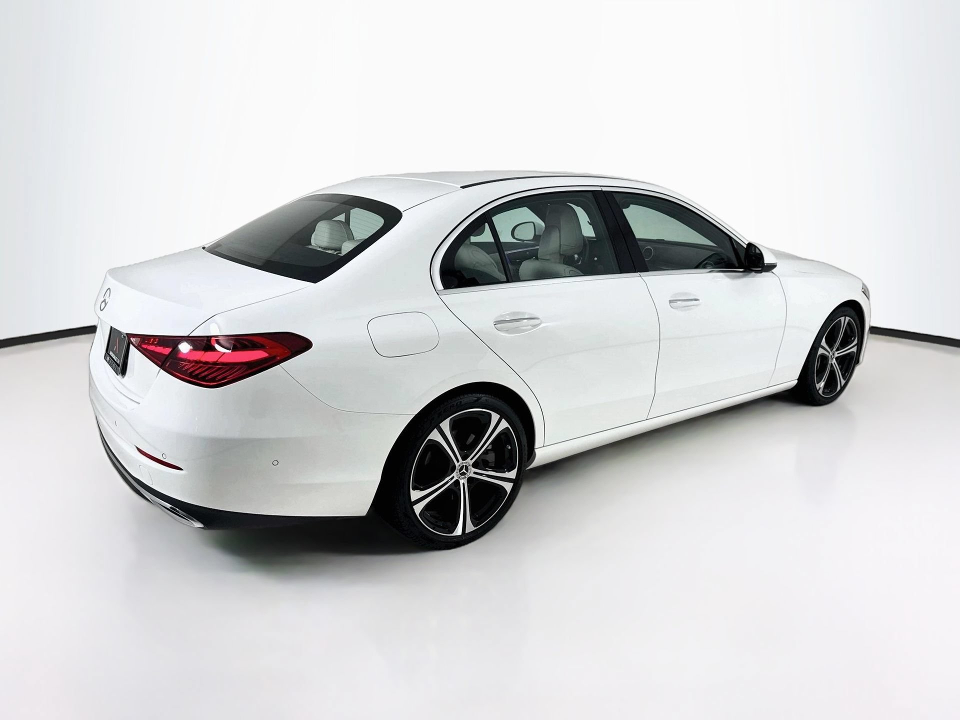 Used 2024 Mercedes-Benz C 300 Sedan image 8
