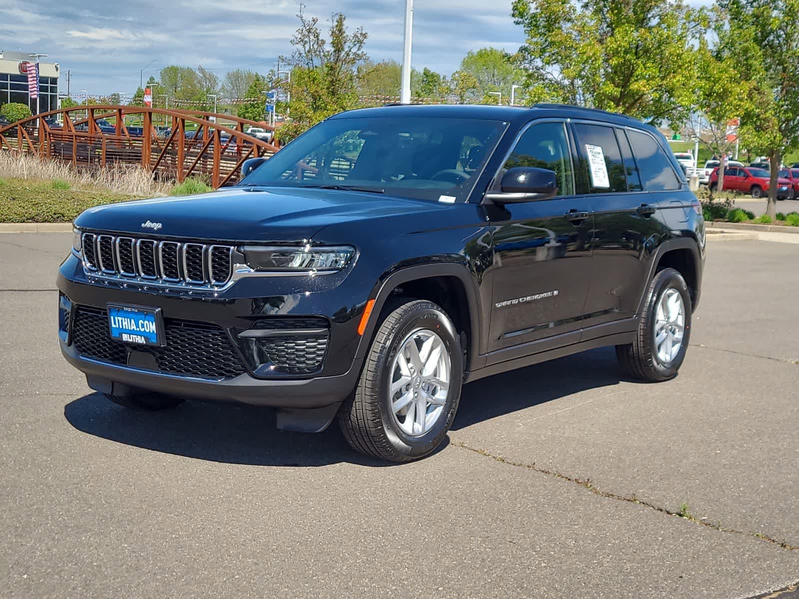New 2026 Jeep Grand Cherokee 4WD image 1