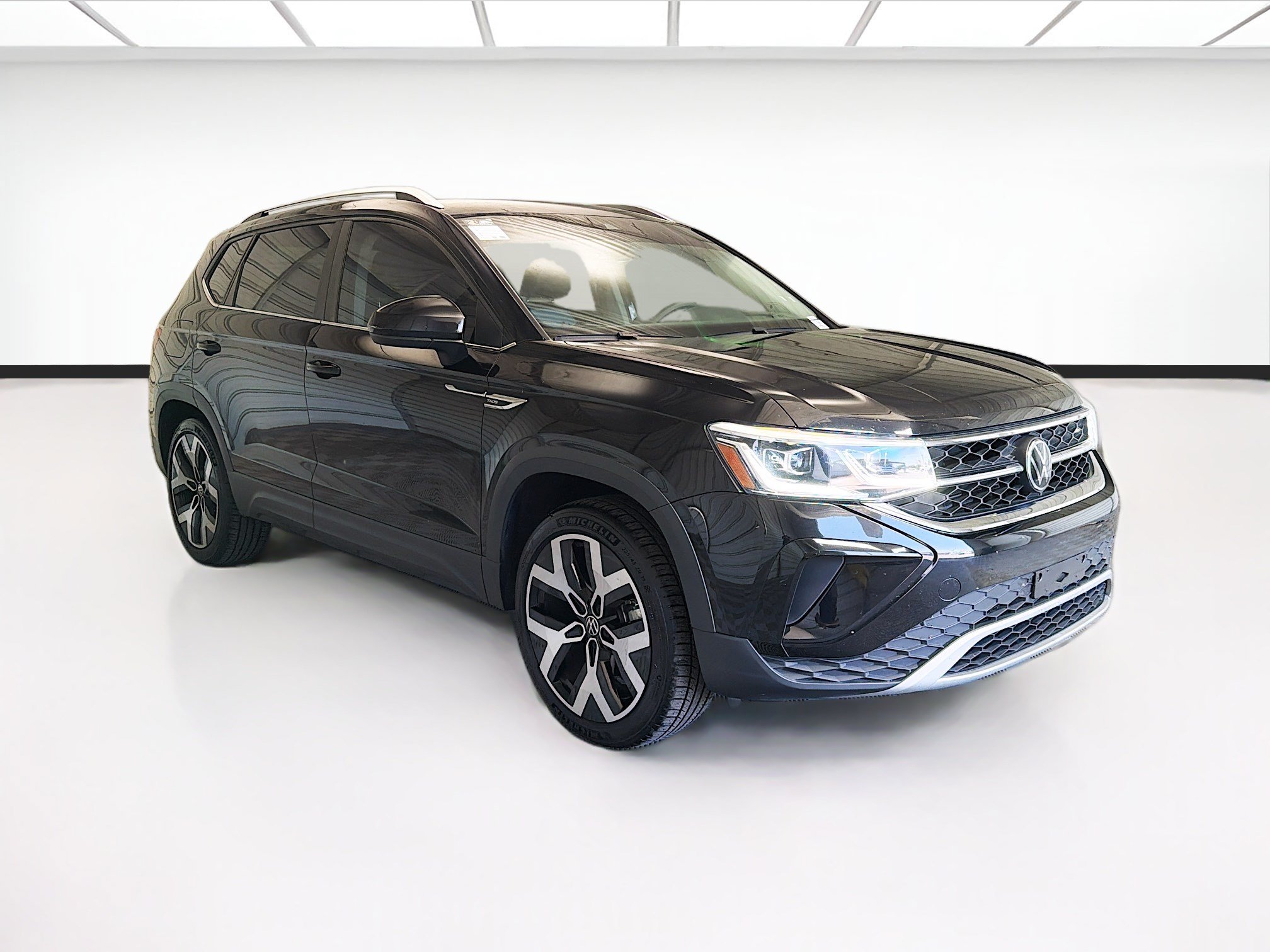 Used 2022 Volkswagen Taos SEL AWD/4WD image 3