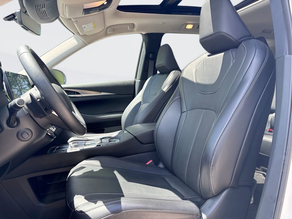 Used 2025 INFINITI QX60 Luxe AWD/4WD image 13