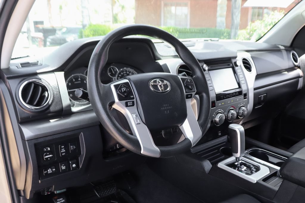 Used 2017 Toyota Tundra SR5 w/ SR5 Upgrade Package RWD image 18