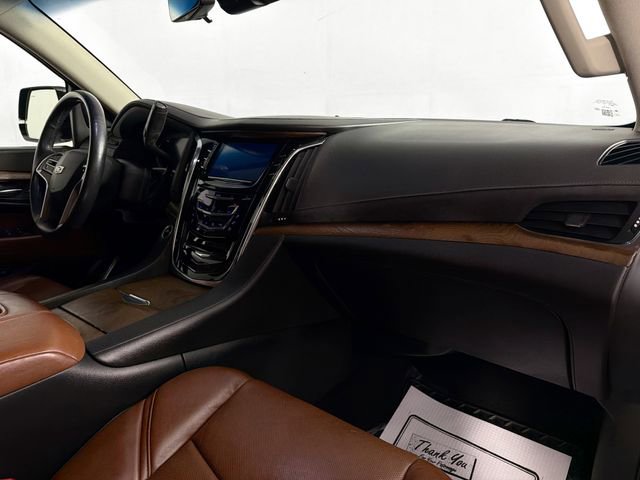 Used 2017 Cadillac Escalade Premium Luxury AWD/4WD image 33