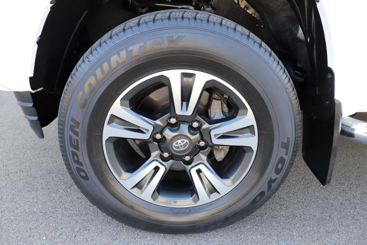 Used 2018 Toyota Tacoma TRD Sport image 73