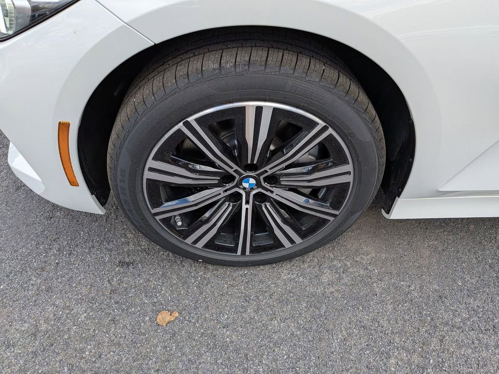 New 2026 BMW 330i xDrive Sedan w/ Premium Package AWD/4WD image 26
