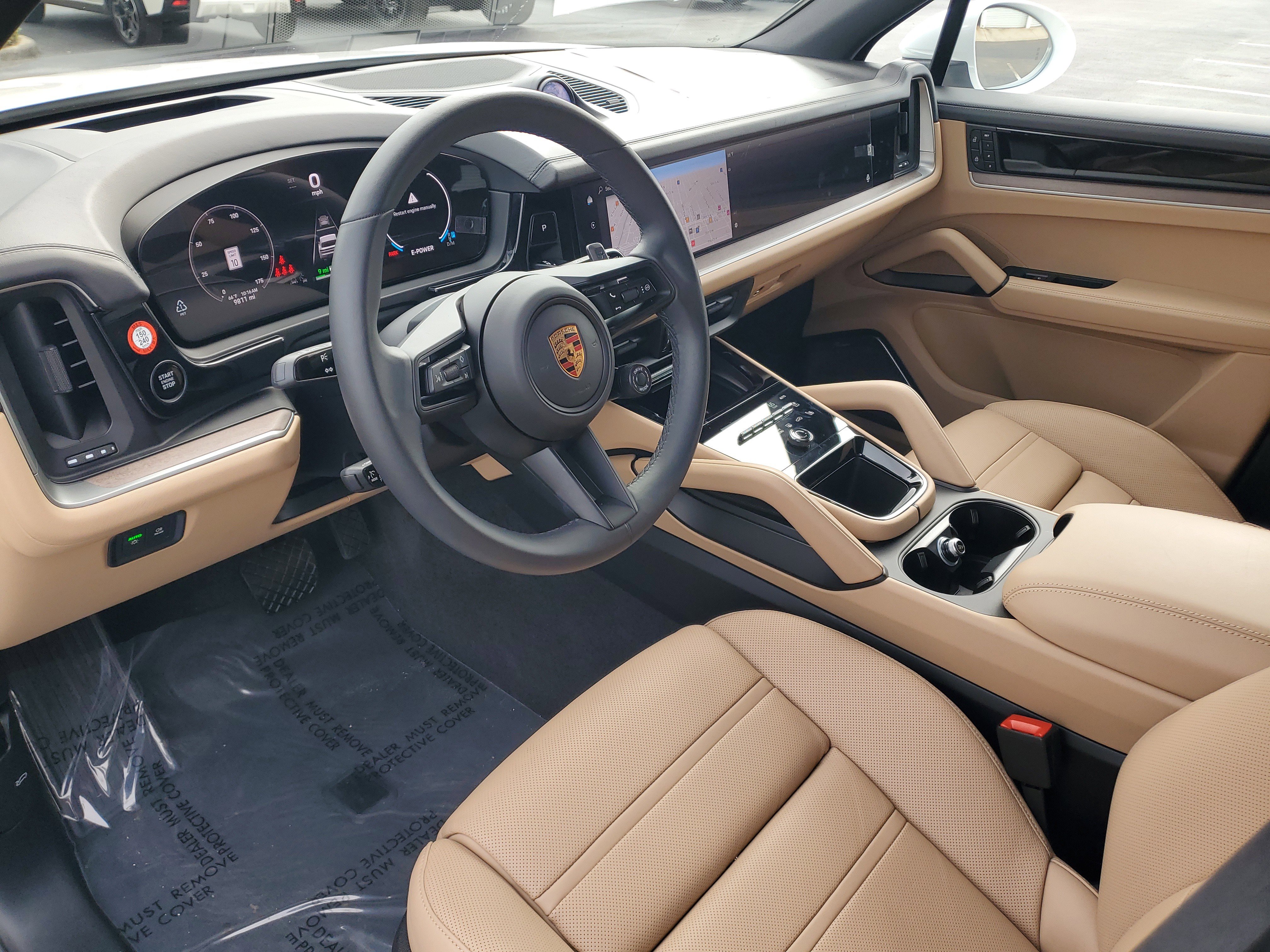 Used 2024 Porsche Cayenne E-Hybrid image 22