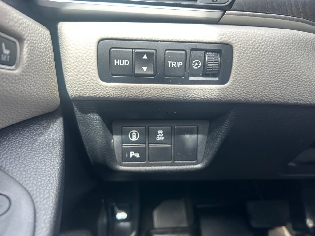 Used 2018 Honda Accord Touring image 25