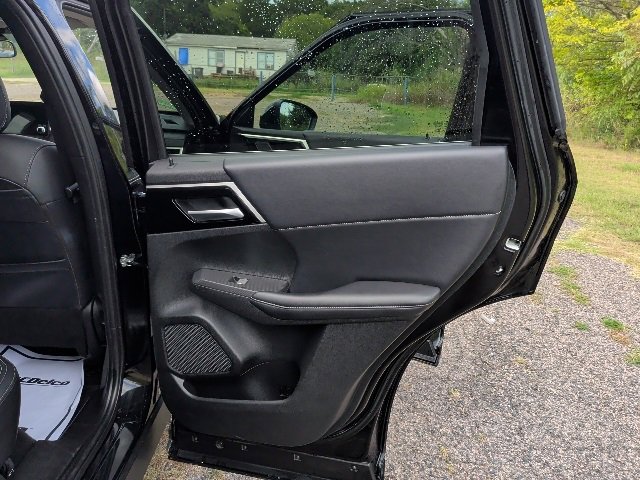 Used 2024 Mitsubishi Outlander SE image 11