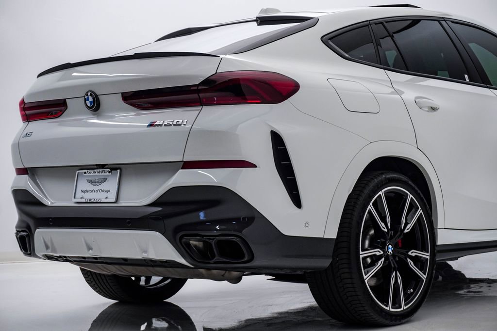 Used 2024 BMW X6 M60i AWD/4WD image 12