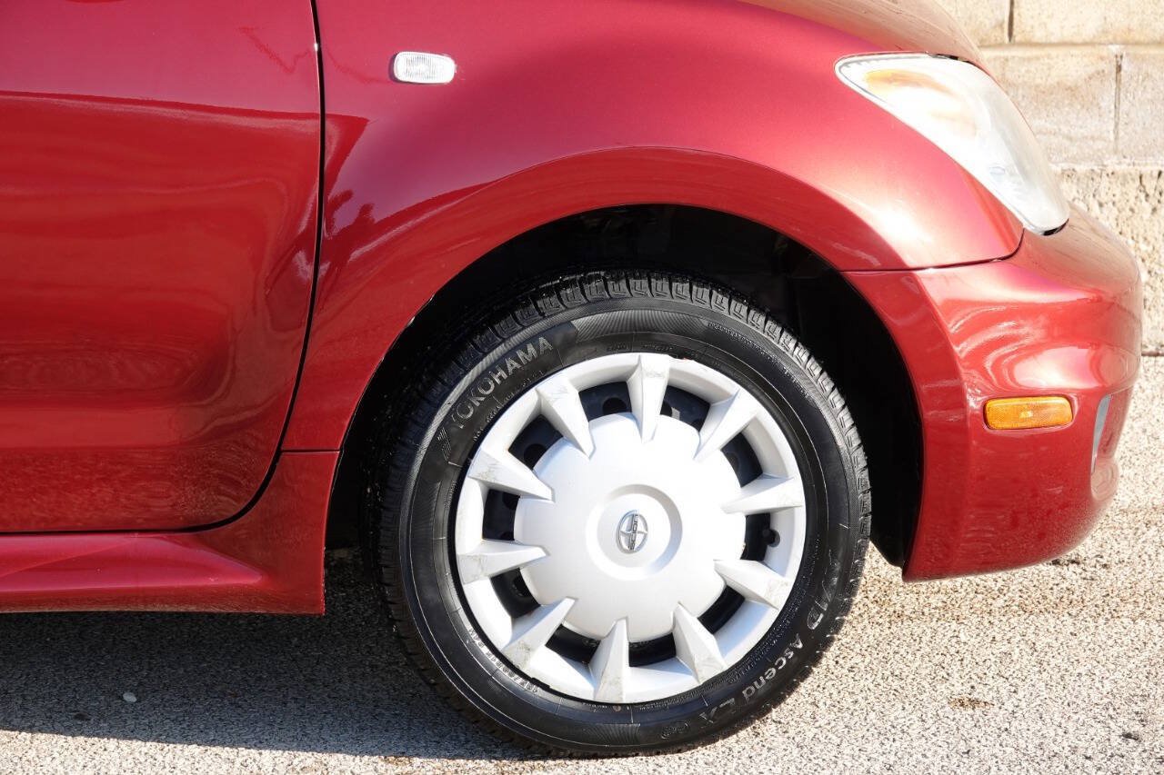 Used 2006 Scion xA FWD image 31