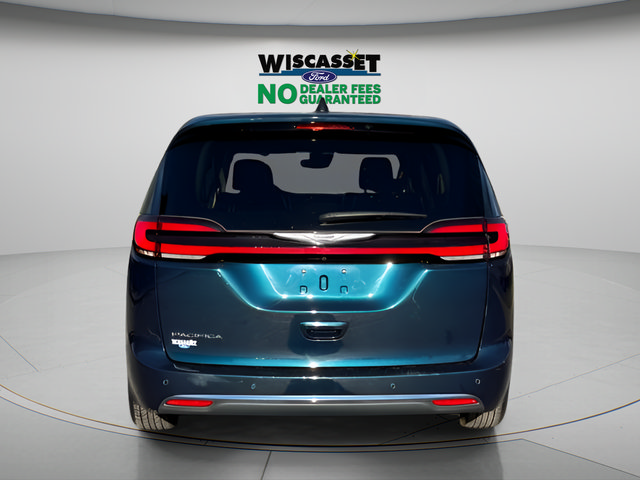 Used 2024 Chrysler Pacifica Touring-L FWD image 29