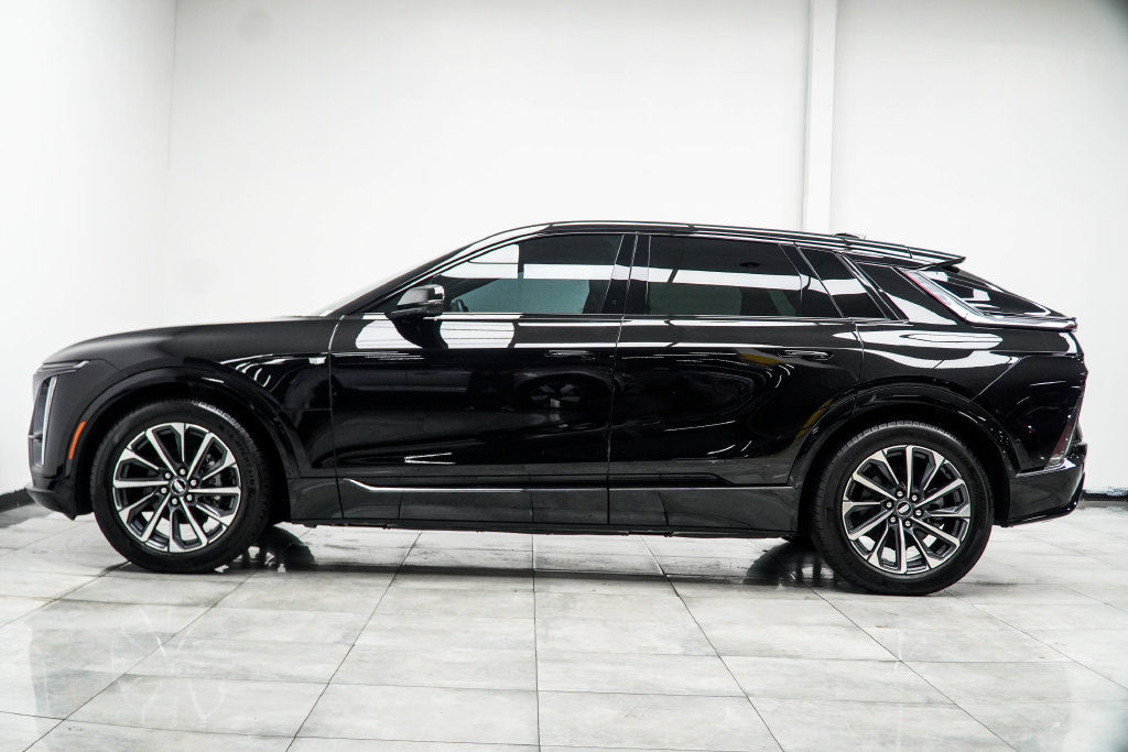 Used 2025 Cadillac Lyriq Sport w/ LPO, Floor Liner Package AWD/4WD image 13