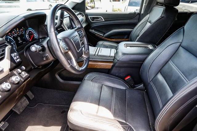 Used 2019 GMC Yukon Denali w/ Denali Ultimate Package AWD/4WD image 24