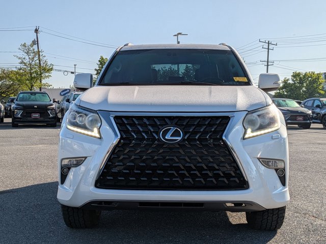 Used 2014 Lexus GX 460 w/ Premium Package AWD/4WD image 2