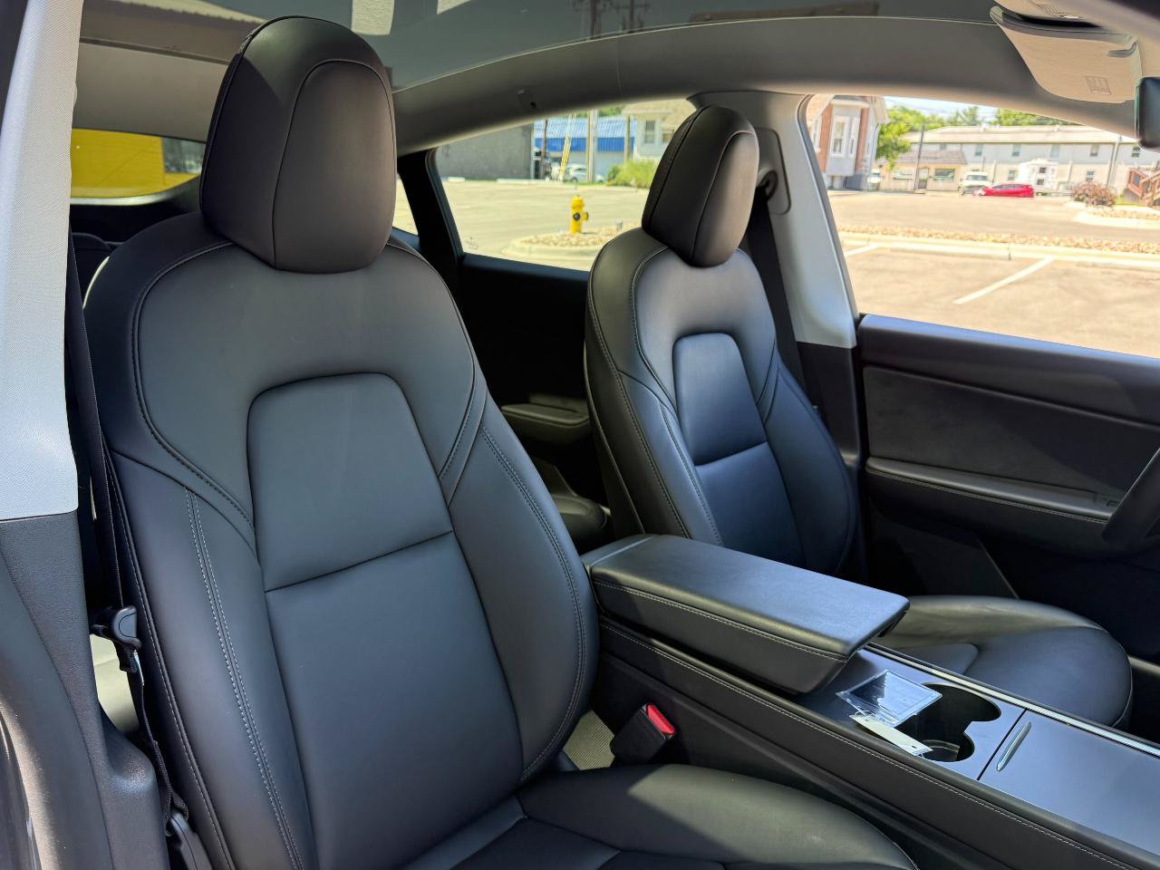 Used 2021 Tesla Model Y Long Range AWD/4WD image 13
