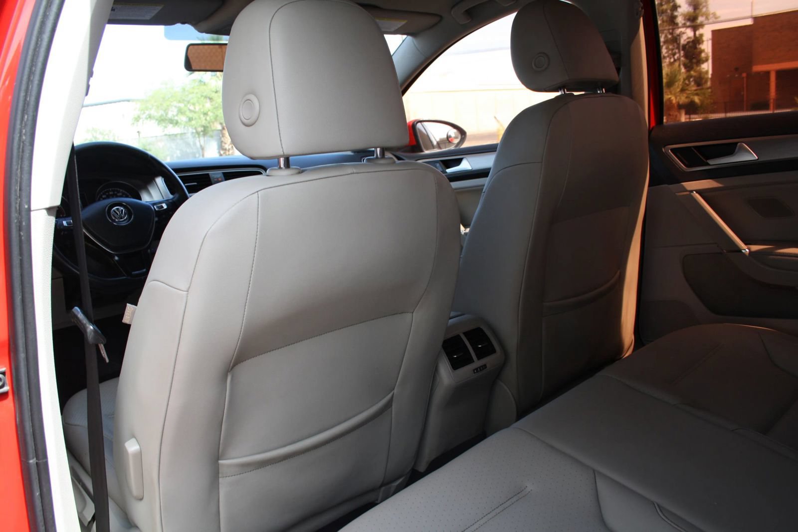 Used 2015 Volkswagen Golf S FWD image 19