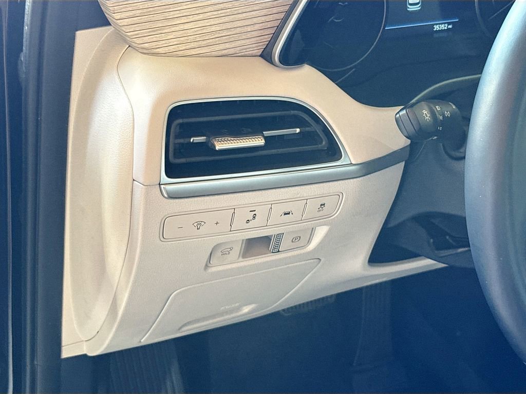 Used 2022 Hyundai Palisade SEL w/ Premium Package image 11