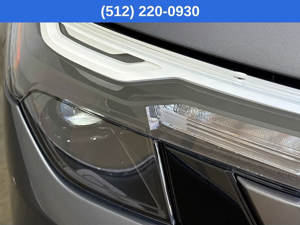 Used 2025 Subaru Forester Premium image 39