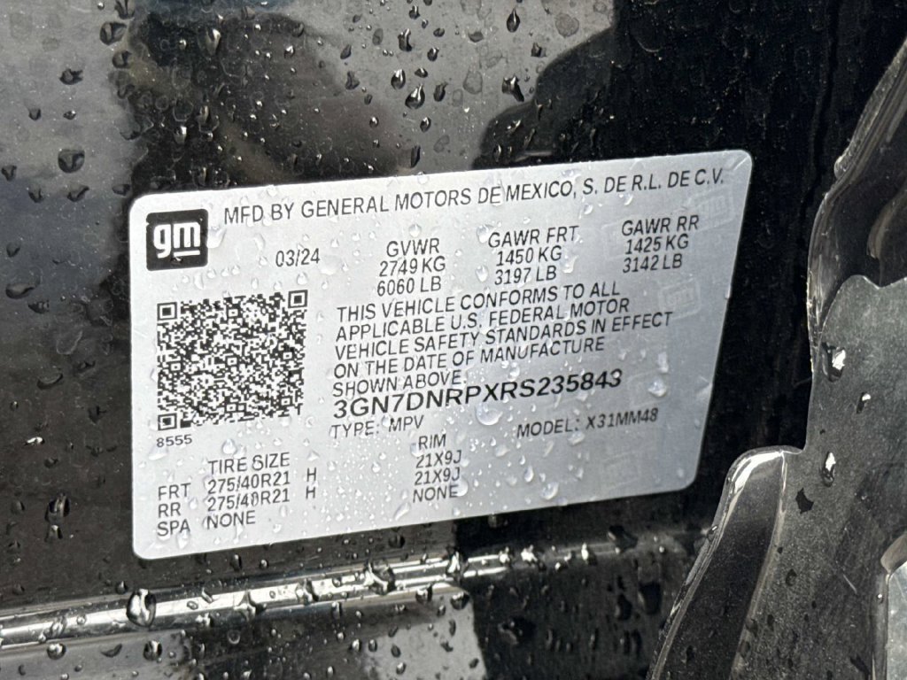 Used 2024 Chevrolet Equinox EV RS FWD image 17