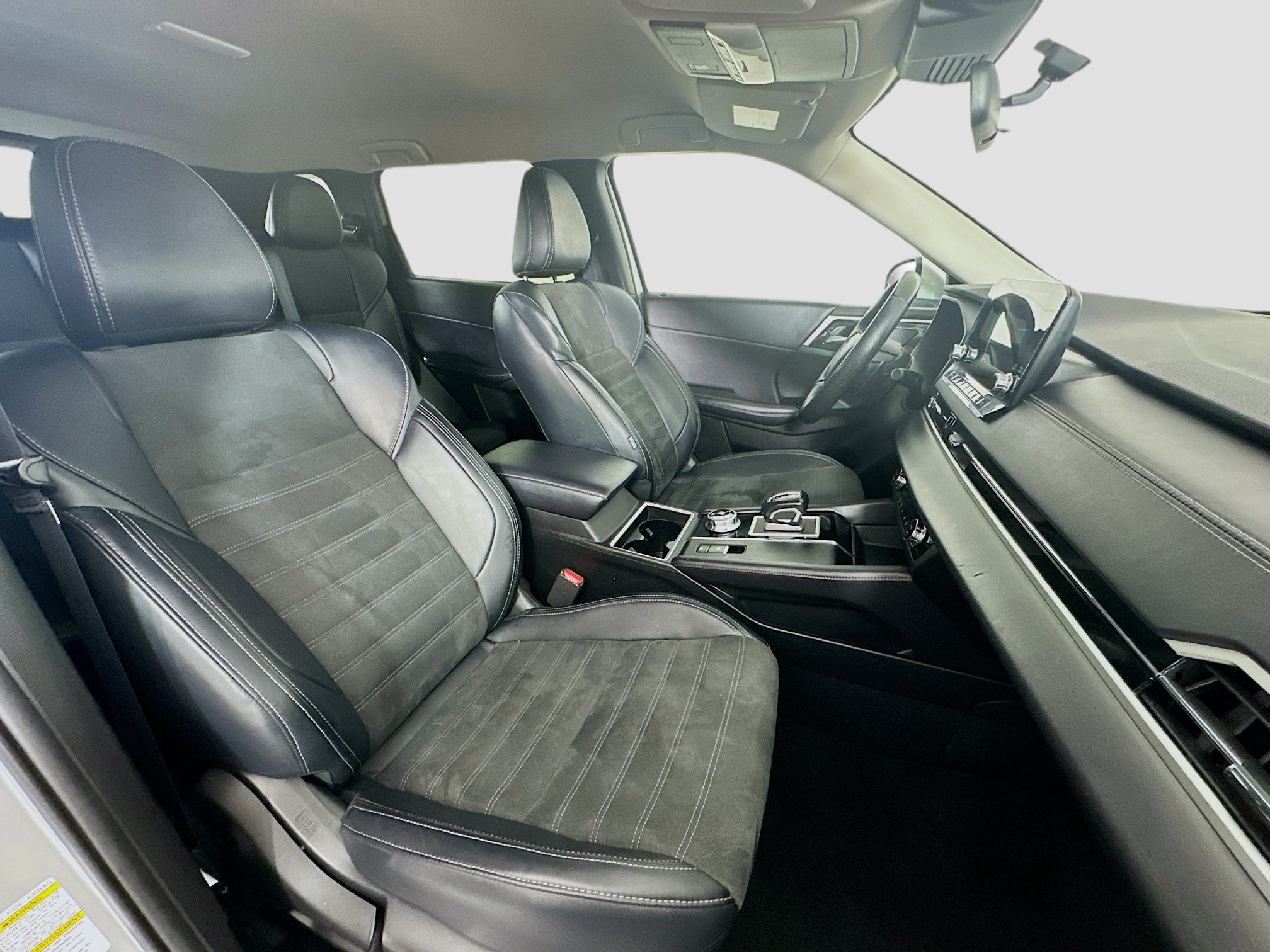 Used 2024 Mitsubishi Outlander SE AWD/4WD image 31