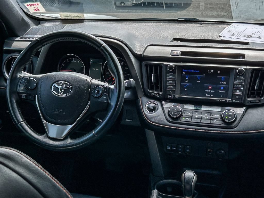 Used 2016 Toyota RAV4 SE FWD image 13
