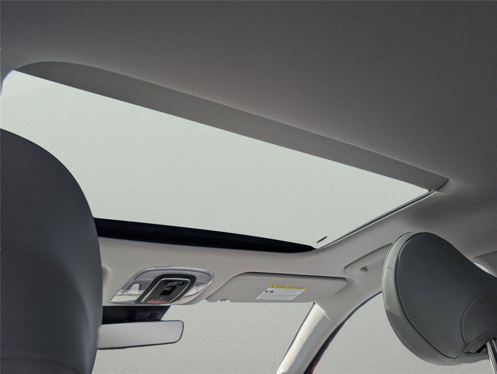 Used 2024 Hyundai Kona Limited image 28