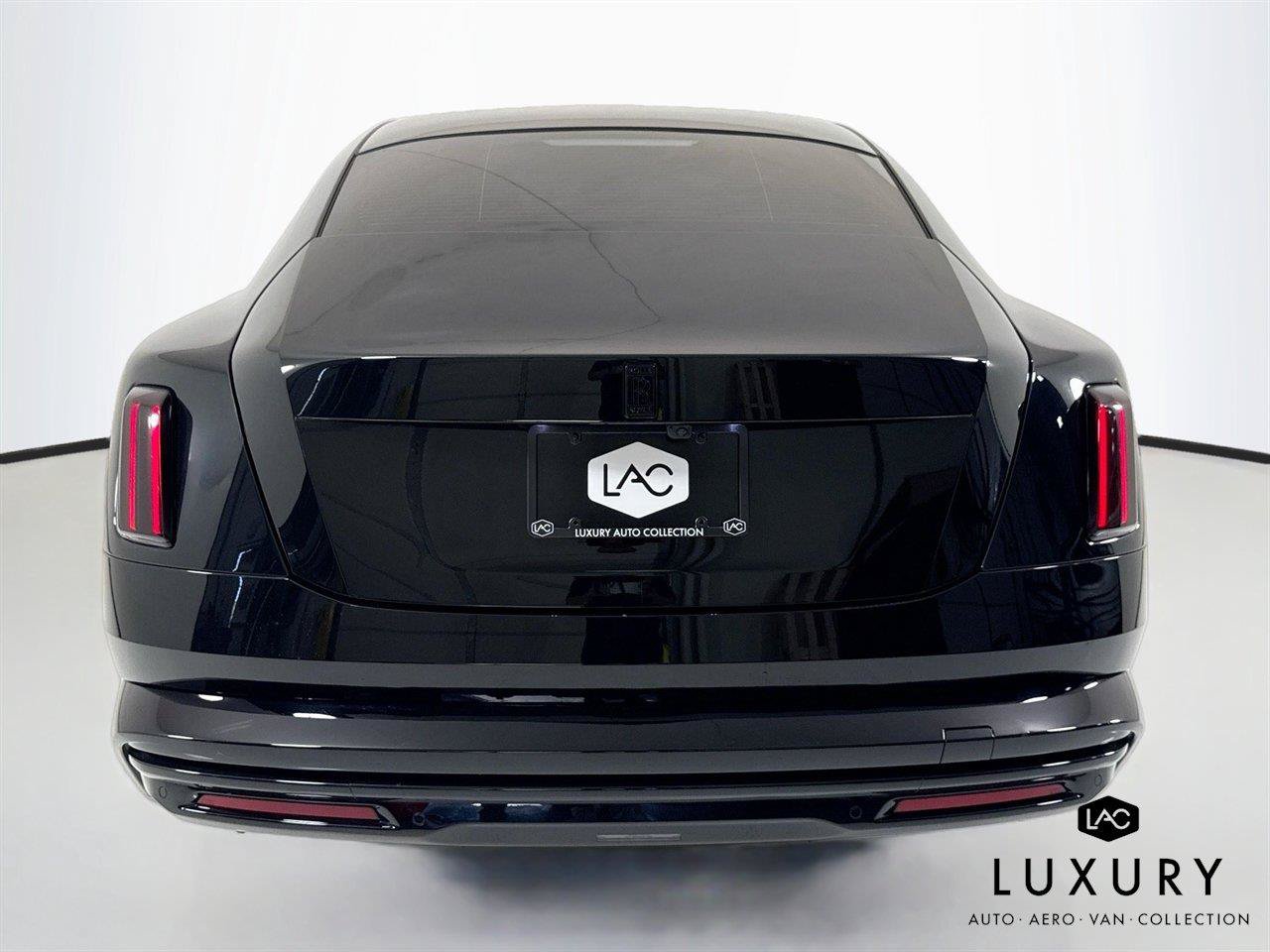 Used 2024 Rolls-Royce Spectre w/ Spectre Launch Package AWD/4WD image 7