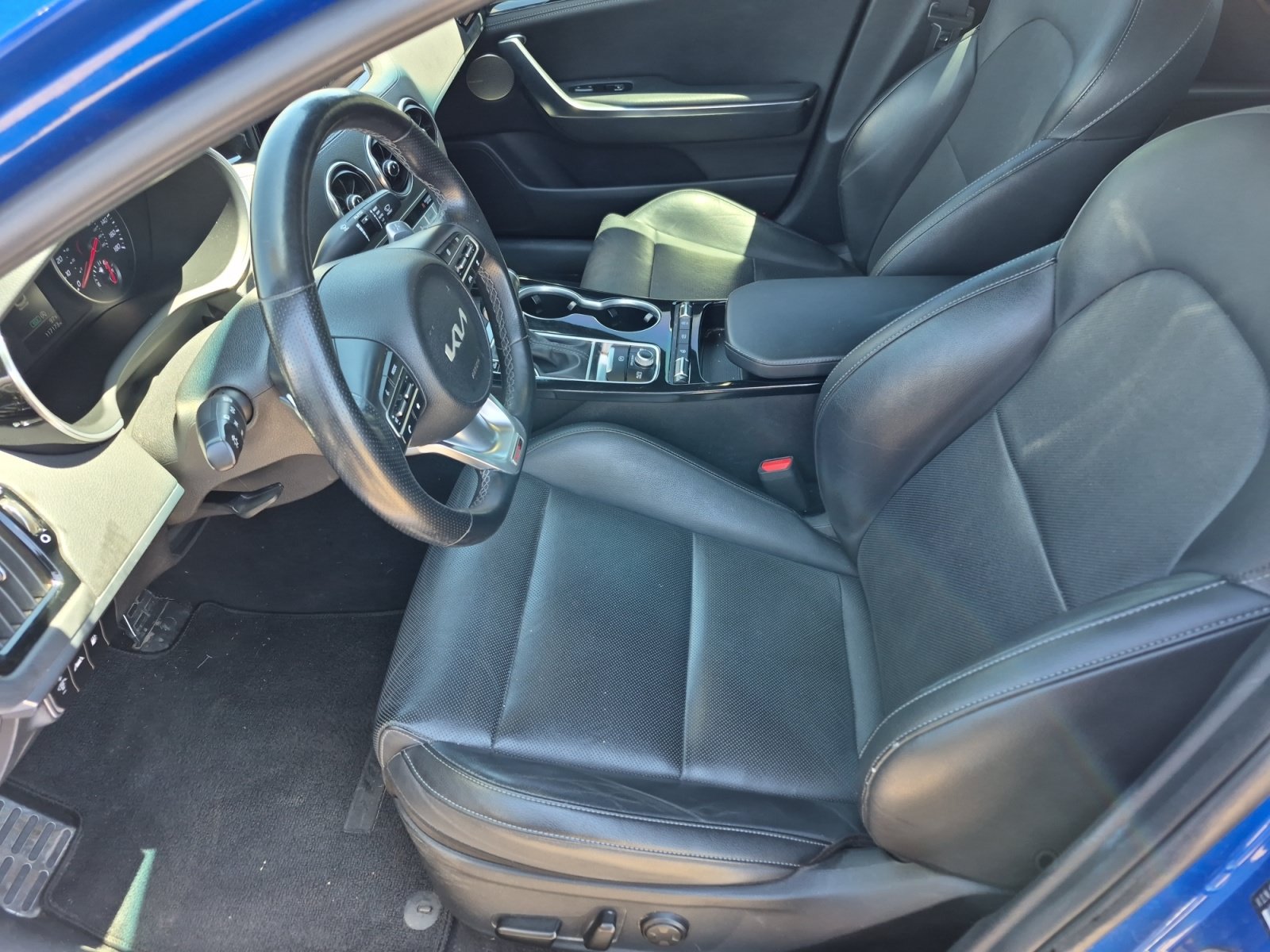 Used 2022 Kia Stinger GT-Line w/ Sun & Sound Package AWD/4WD image 13