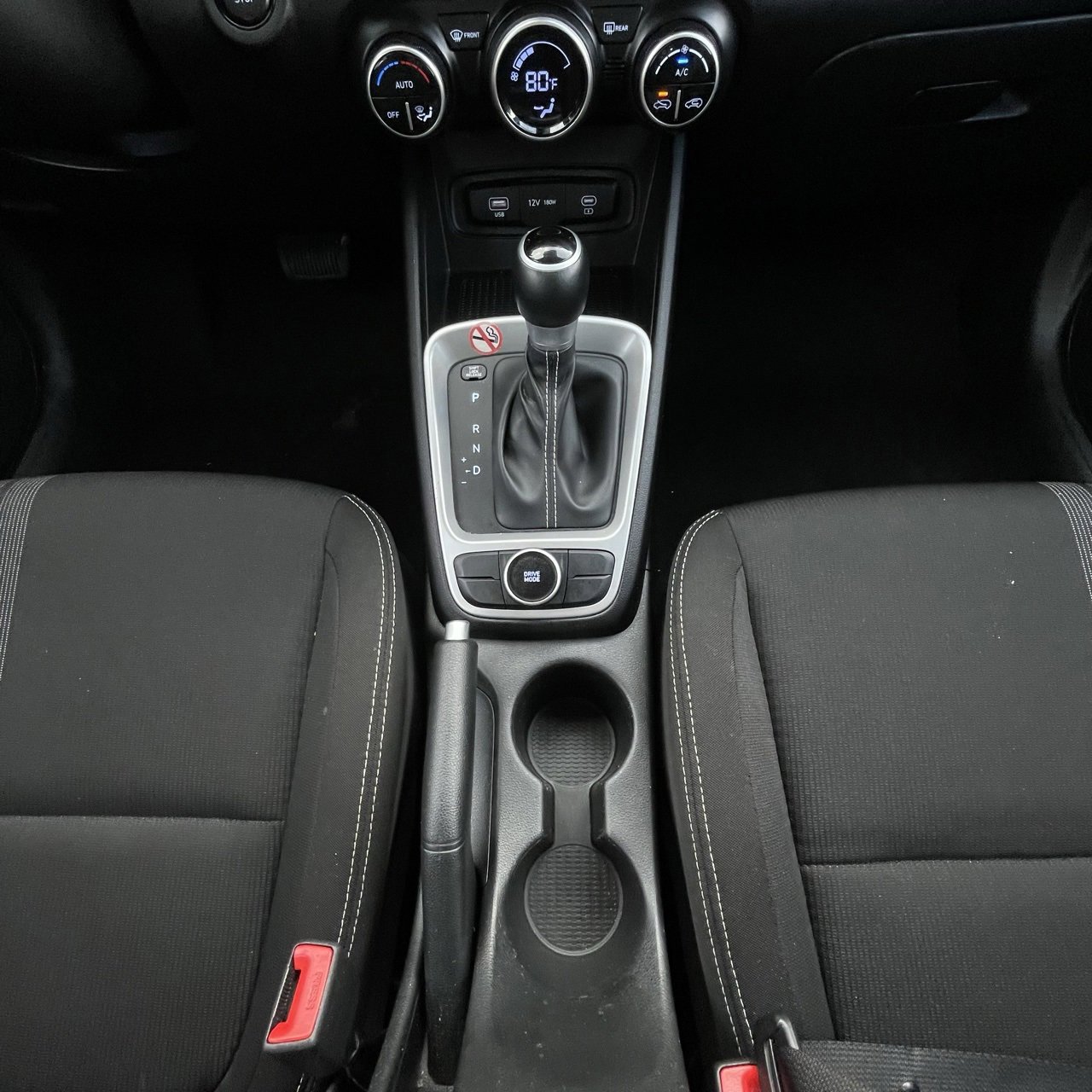 Used 2025 Hyundai Venue SEL image 19