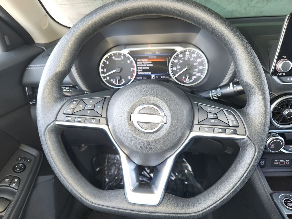 Used 2025 Nissan Sentra SV FWD image 22