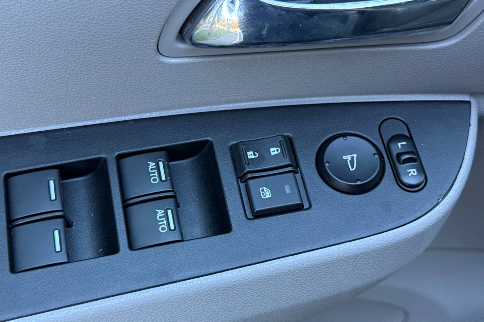 Used 2016 Honda Odyssey EX-L image 13