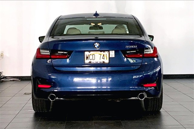 Used 2021 BMW 330i Sedan w/ Convenience Package image 4