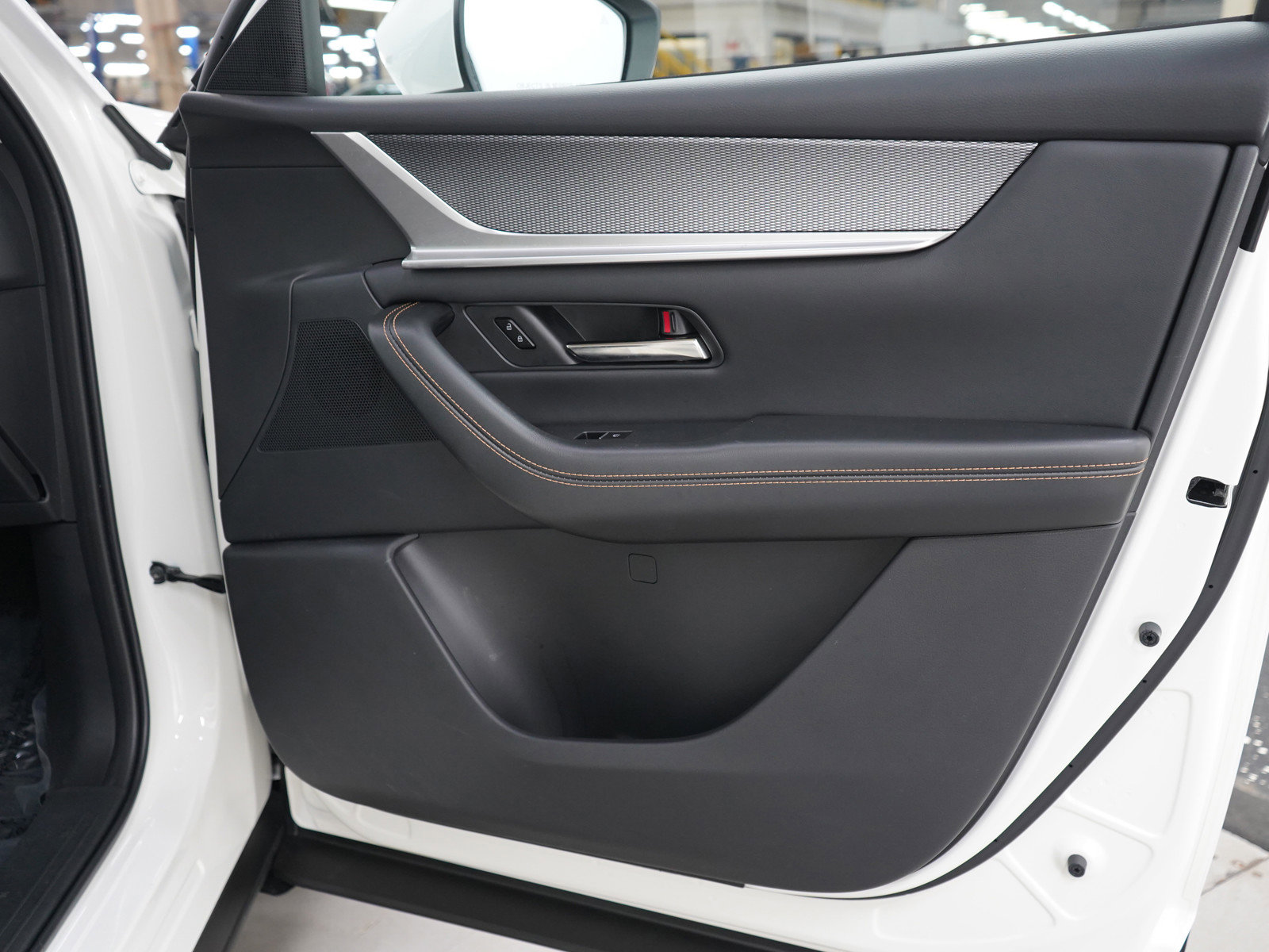 Certified 2024 MAZDA CX-90 Plug-In Hybrid w/ Preferred image 10