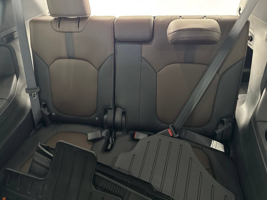 Used 2026 Honda Pilot TrailSport image 32