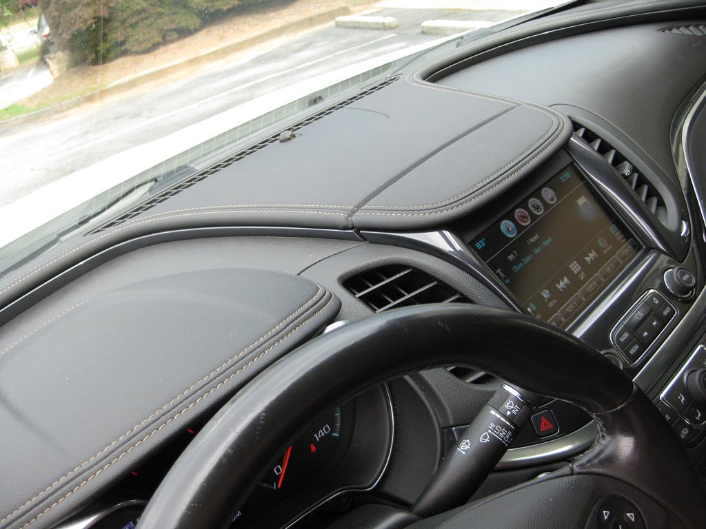 Used 2018 Chevrolet Impala LT FWD image 17