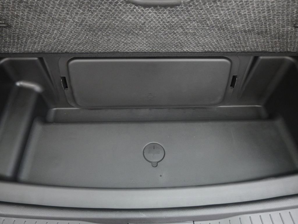 New 2025 Jeep Grand Cherokee L Altitude image 24